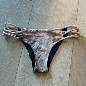 San Lorenzo lion print bikini bottoms